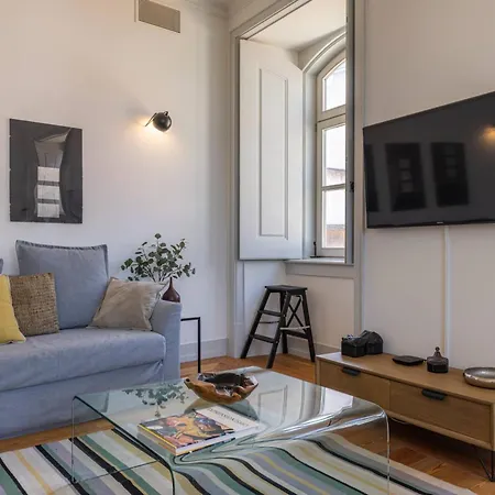 Apartment 001 Bacalhoeiros Riverside Lisbon