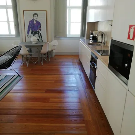 001 Bacalhoeiros Riverside