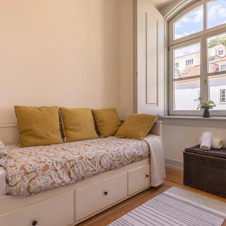 001 Bacalhoeiros Riverside Лиссабон