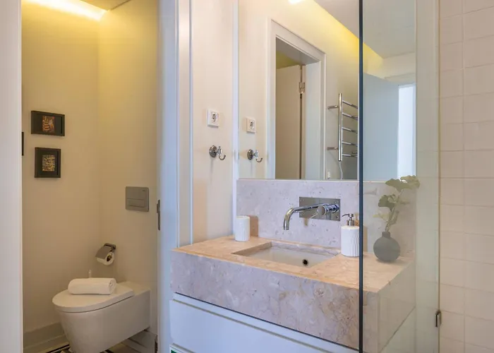 001 Bacalhoeiros Riverside